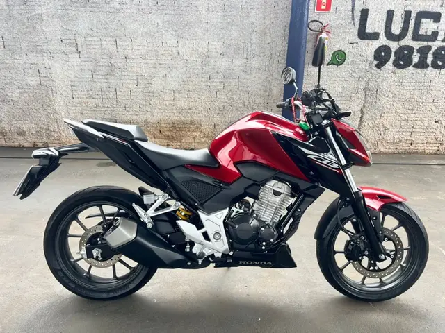 Moto Honda CB 300F Twister 2025 (ABS)