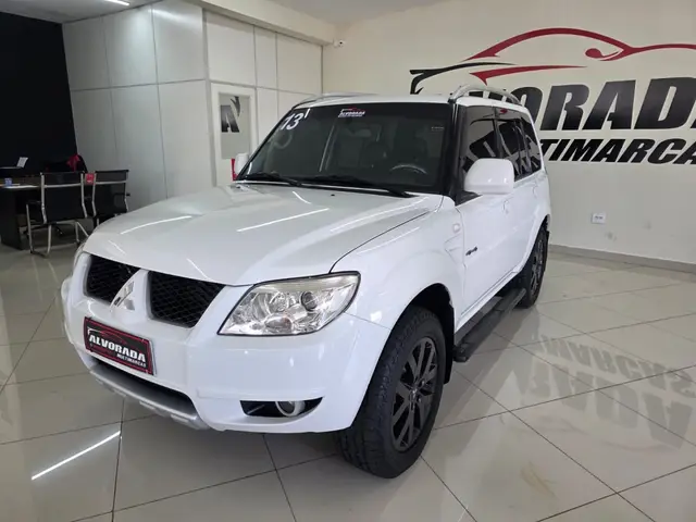 Carro Mitsubishi Pajero TR4 2013 2.0 16V 4X4 (Flex) (Aut)
