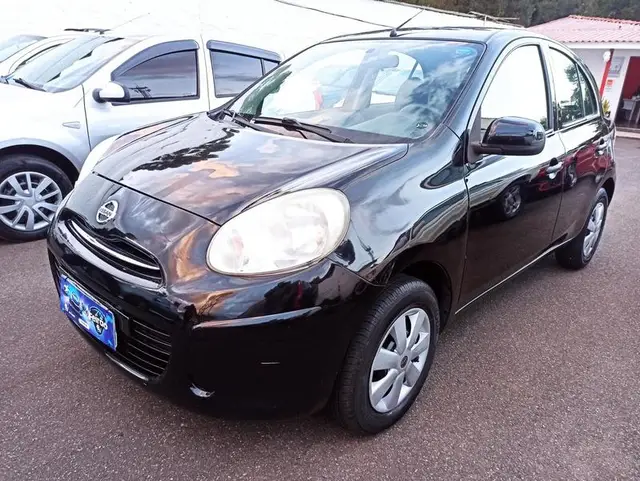 Carro Nissan March 2013 1.0 16V S (Flex)