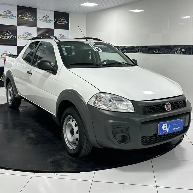 Carro Fiat Strada 2016 Working 1.4 (Flex)