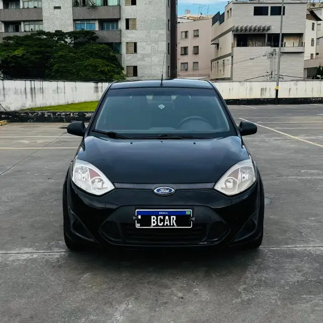 Carro Ford Fiesta Hatch 2014 SE Plus 1.0 RoCam (Flex)