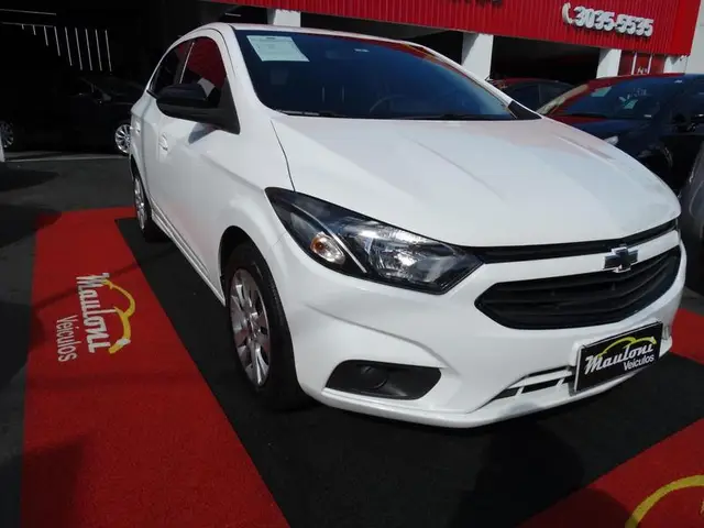 Carro Chevrolet Onix 2021 1.0 (Flex)