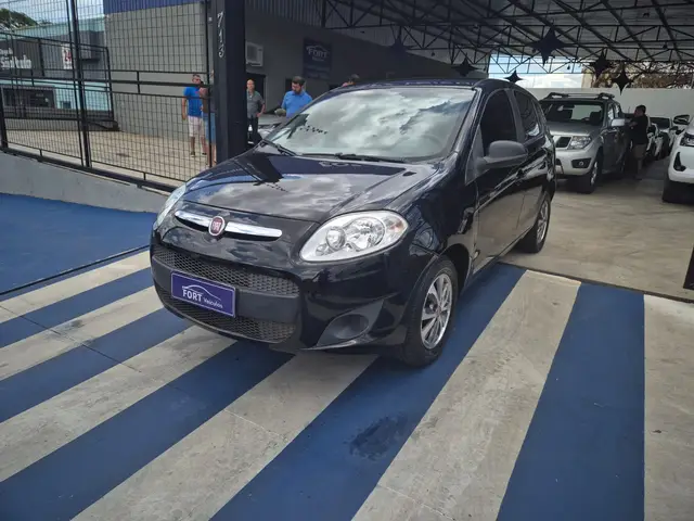 Carro Fiat Palio 2013 Attractive 1.0 Evo (Flex)
