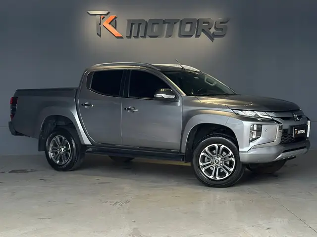 Carro Mitsubishi L200 Triton Sport 2022 HPE-S 2.4 DID-H 4x4 (Aut)