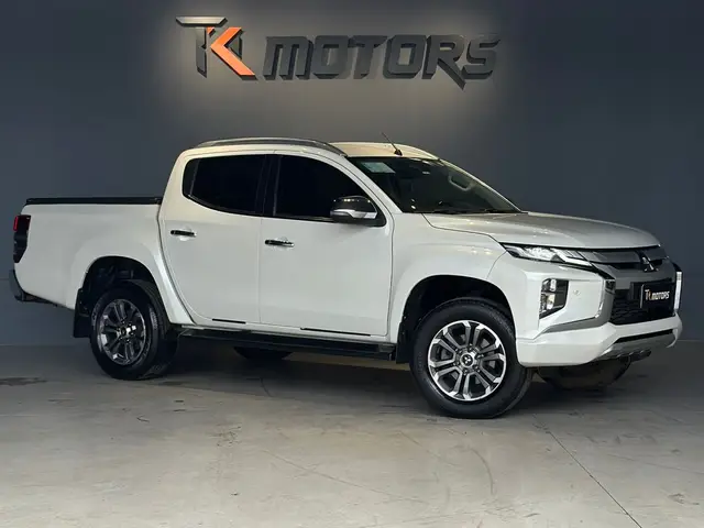 Carro Mitsubishi L200 Triton Sport 2022 HPE-S 2.4 DID-H 4x4 (Aut)