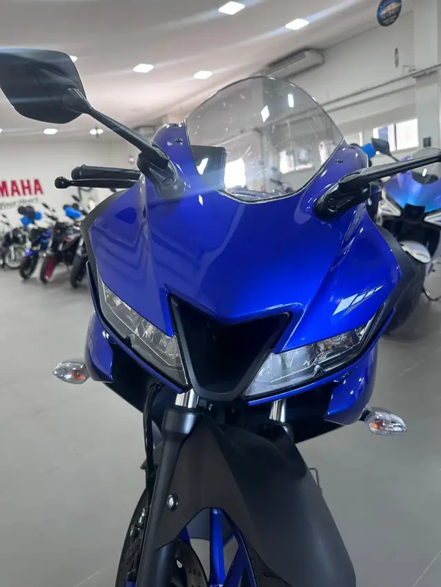 Moto Yamaha YZF R15 2026 ABS
