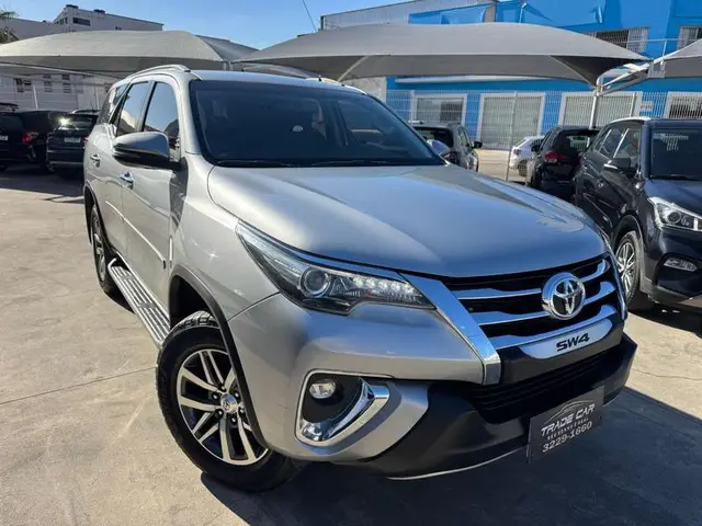 Carro Toyota SW4 2019 2.8 TDI SRX 7L 4x4 (Aut) (Diesel)