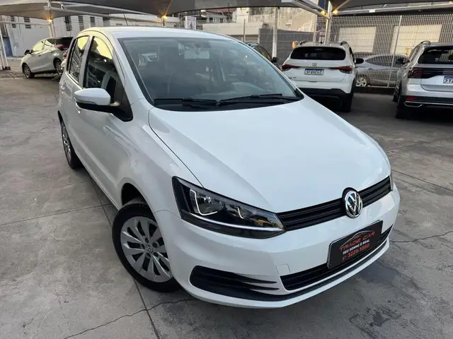Carro Volkswagen Fox 2017 1.0 MPI Trendline (Flex)