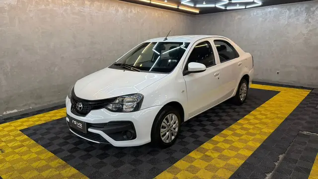 Carro Toyota Etios Sedan 2021 X 1.5 (Aut) (Flex)