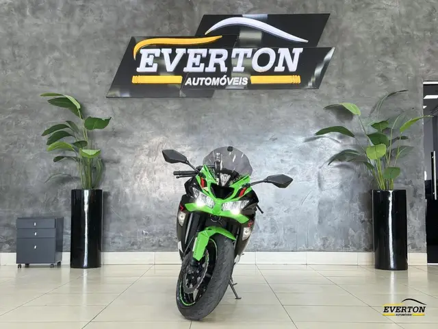 Moto Kawasaki Ninja 2021 ZX-6R