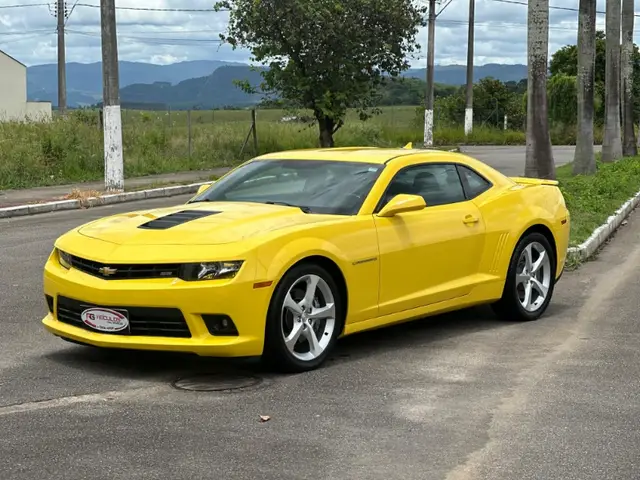 Carro Chevrolet Camaro 2014 SS 6.2