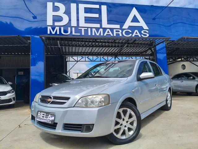 Carro Chevrolet Astra Hatch 2011 Advantage 2.0 (Flex)