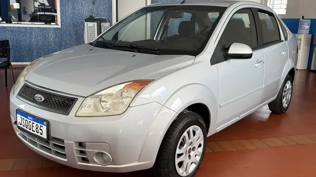 Carro Ford Fiesta Sedan 2009 1.6 (Flex)