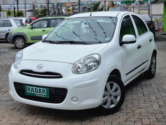 Carro Nissan March 2013 1.6 16V S (Flex)