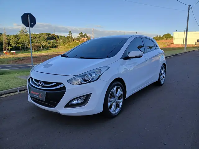 Carro Hyundai i30 2015 I30 GLS 1.8 16V MPI (Aut) C180