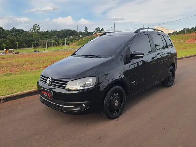 Carro Volkswagen SpaceFox 2013 1.6 8V Trend (Flex)
