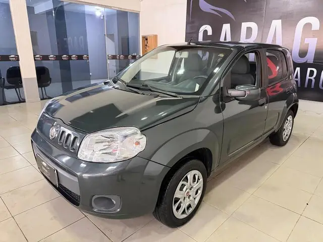 Carro Fiat Uno 2012 Vivace Celeb. 1.0 8V (Flex) 4p