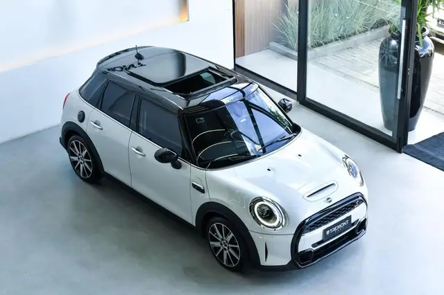 Carro MINI Cooper 2024 S 2.0 Turbo 16V 5p Aut.