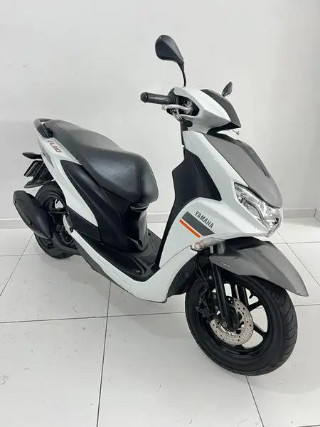Moto Yamaha Fluo 2024 ABS