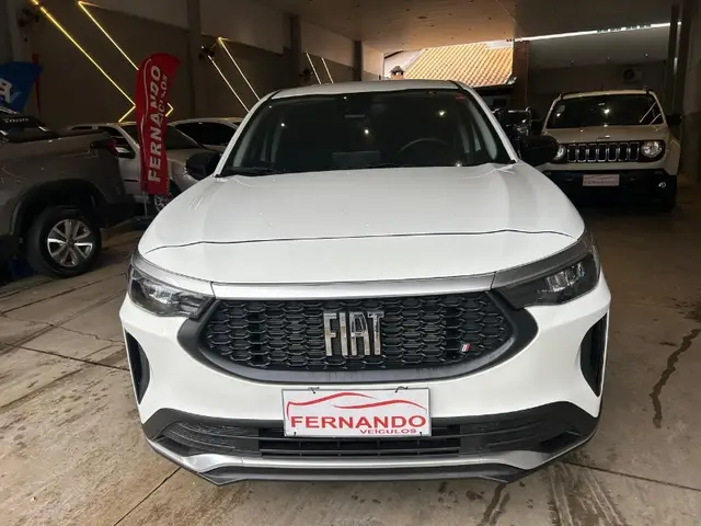 Carro Fiat Fastback 2024 Audace