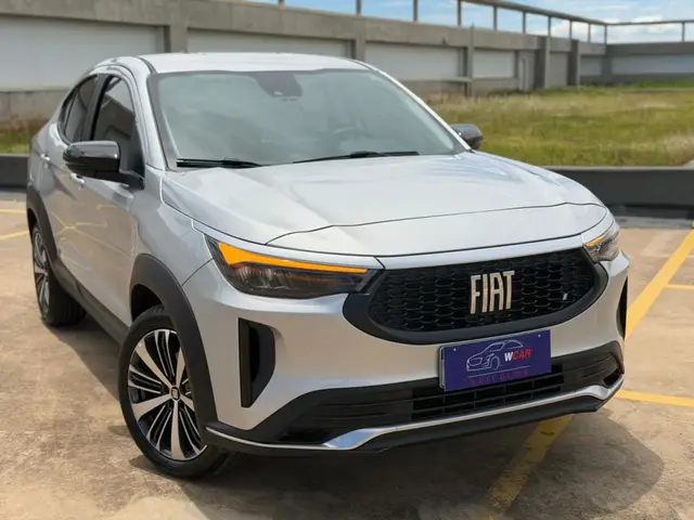 Carro Fiat Fastback 2025 Audace