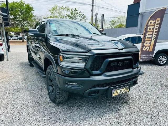 Carro Ram 1500 2022 Limited 5.7