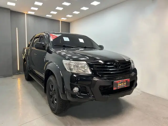 Carro Toyota Hilux Cabine Dupla 2014 Hilux 3.0 TDI 4x4 CD SRV (Aut)