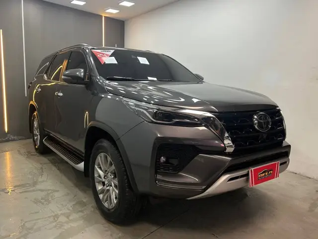 Carro Toyota SW4 2024 Diamond  2.8 Turbodiesel 4x4 (Aut.)