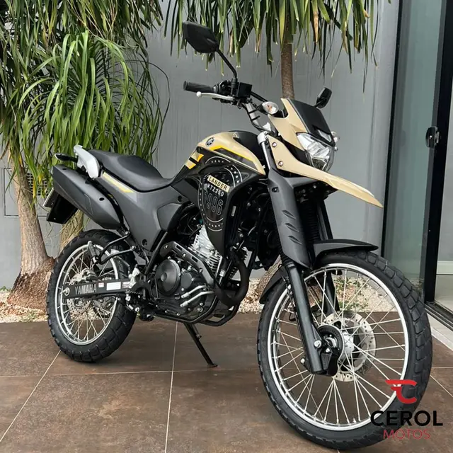 Moto Yamaha XTZ 250 Lander 2023 ABS