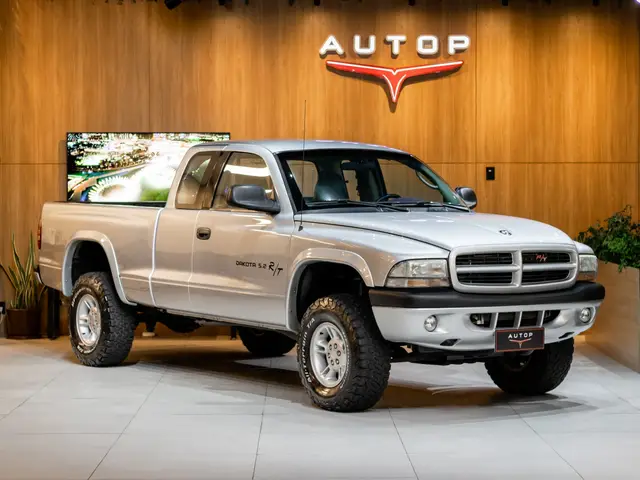 Carro Dodge Dakota 2001 Club Cab R/T 5.2 V8