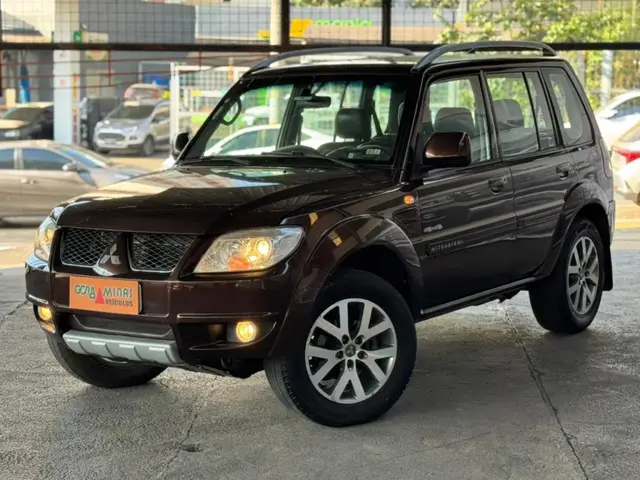 Carro Mitsubishi Pajero TR4 2015 2.0 16V 4X4 (Flex) (Aut)