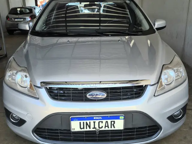 Carro Ford Focus Hatch 2013 GLX 2.0 16V (Flex) (Aut)