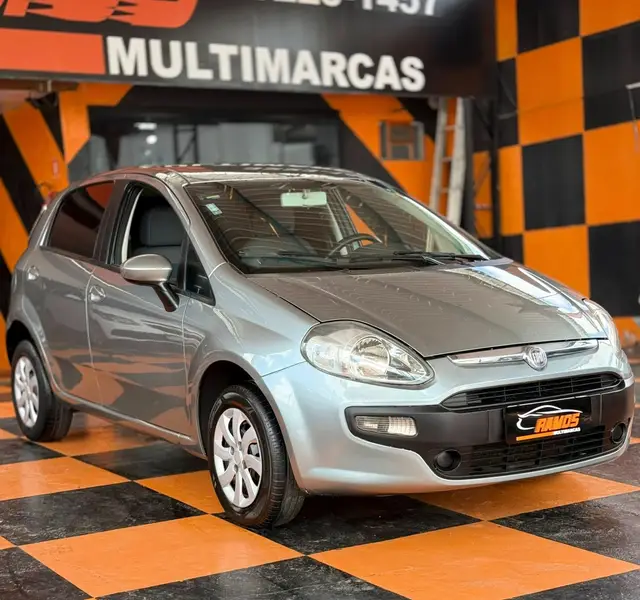 Carro Fiat Punto 2013 Attractive 1.4 (Flex)