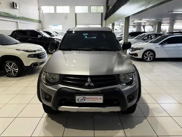 Carro Mitsubishi L200 Triton Sport 2013 3.2 DI-D 4x4 (Aut)