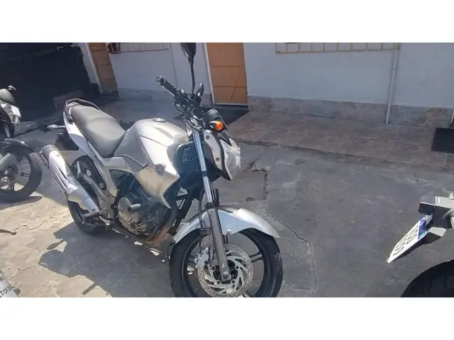 Moto Yamaha YS 250 Fazer 2013 FAZER L. EDITION /BLUEFLEX