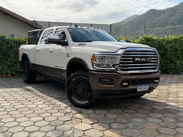 Carro Ram 3500 2022 Limited Longhorn 6.7