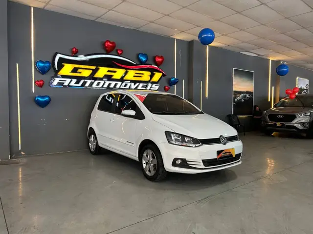 Carro Volkswagen Fox 2017 1.0 MPI Comfortline (Flex)