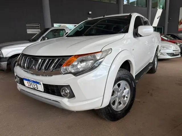 Carro Mitsubishi L200 Triton Sport 2020 2.4 CD 4x4 Dies.
