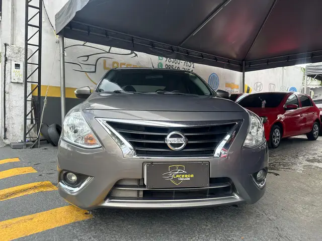 Carro Nissan Versa 2018 1.6 16V SL FlexStart CVT (Flex)