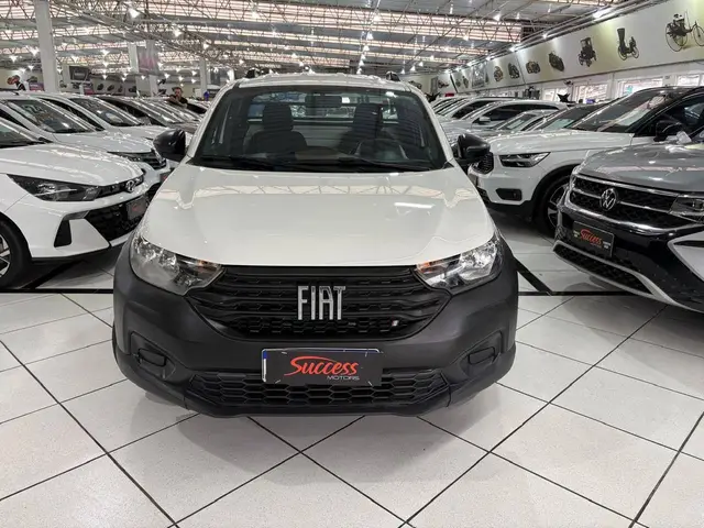 Carro Fiat Strada 2023 Endurance 1.4 Cabine Plus (Flex)