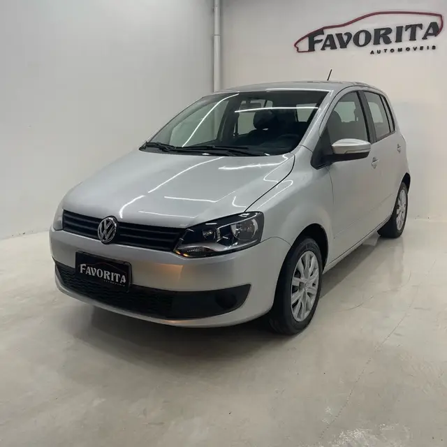 Carro Volkswagen Fox 2013 1.0 TEC (Flex) 4p