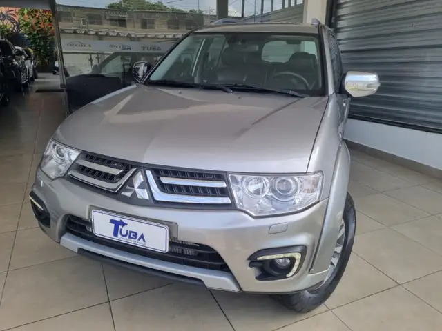 Carro Mitsubishi Pajero 2017 3.2 DI-D HPE 4WD (Aut)