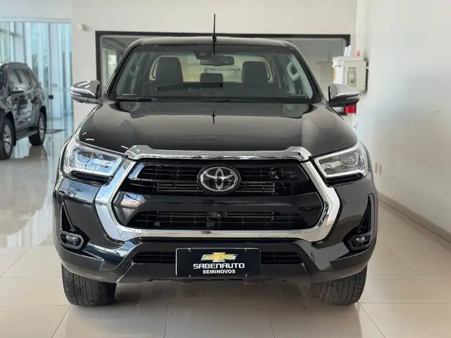 Carro Toyota Hilux Cabine Dupla 2024 SRX 4x4 2.8 Diesel