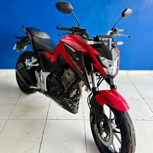 Moto Honda CB 300F Twister 2024 (CBS)