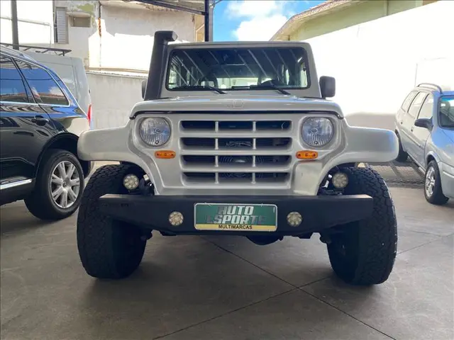 Carro Troller T4 2005 4x4 2.8 Turbo (teto rígido)