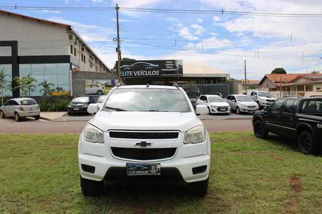 Carro Chevrolet S10 Cabine Dupla 2013 S10 2.8 CTDI LS 4WD (Cabine Dupla)