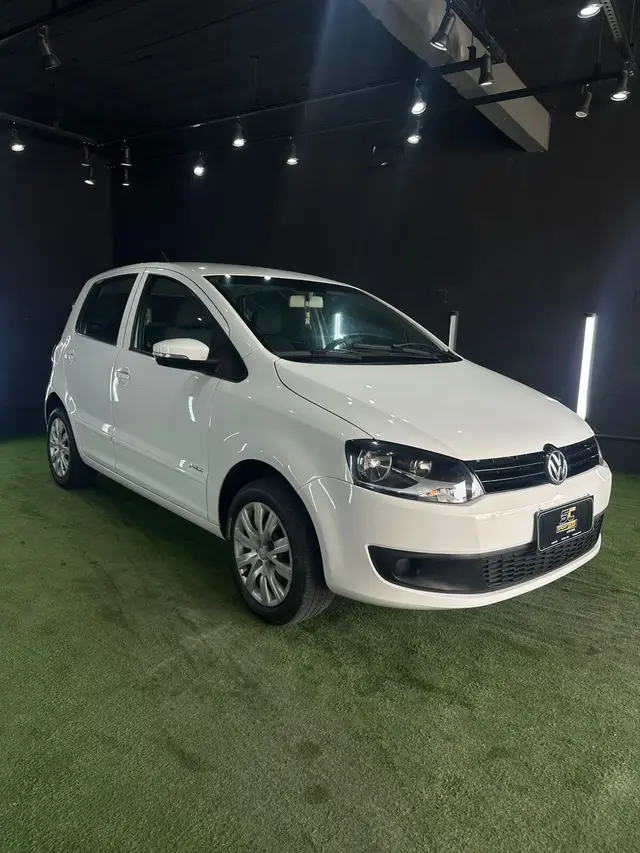 Carro Volkswagen Fox 2012 1.6 VHT (Flex)
