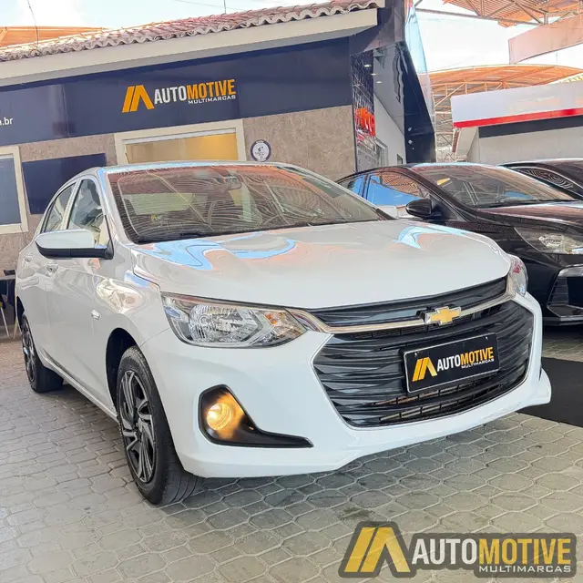 Carro Chevrolet Onix Plus 2024 LT 1.0 Turbo