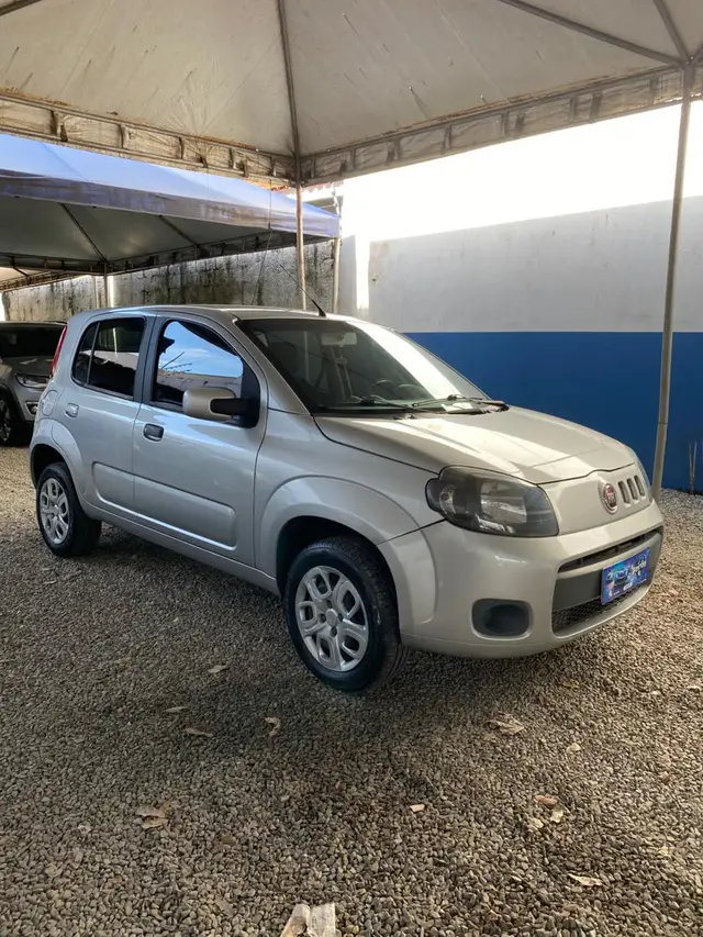 Carro Fiat Uno 2016 Vivace 1.0 8V (Flex) 4p