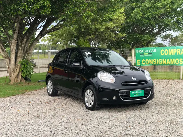 Carro Nissan March 2014 1.6 16V SV (Flex)